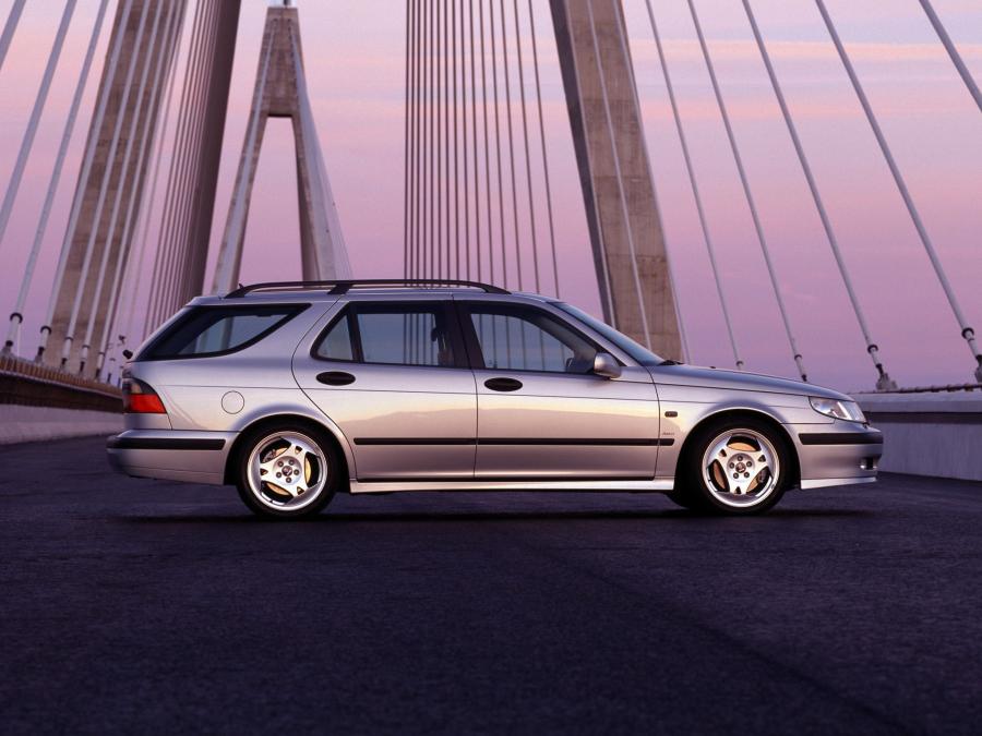  Saab 9-5 Aero Wagon 1999 года  (фото 23 из 33)